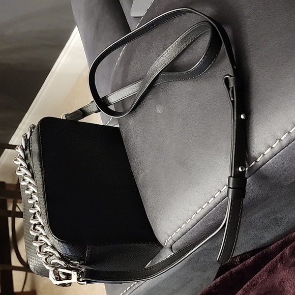 Kendall & Kylie Crossbody bag - Picture 5 of 6